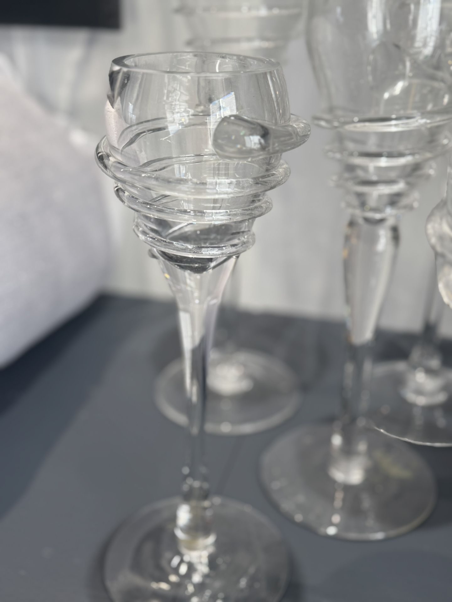 11pc Glass Stem Vases (heavy); 4 (16inch) 2 (14 Inch) 5 (12 Inch - photo 3