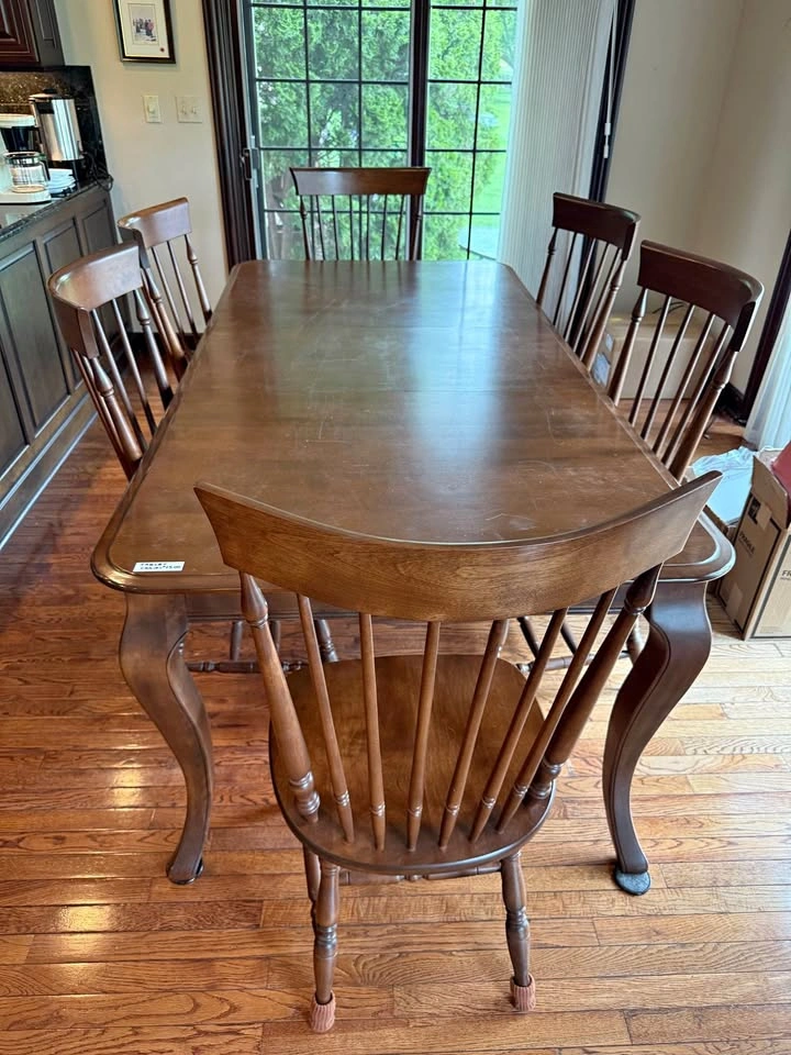 Canadel Wood Table and 6 Chairs