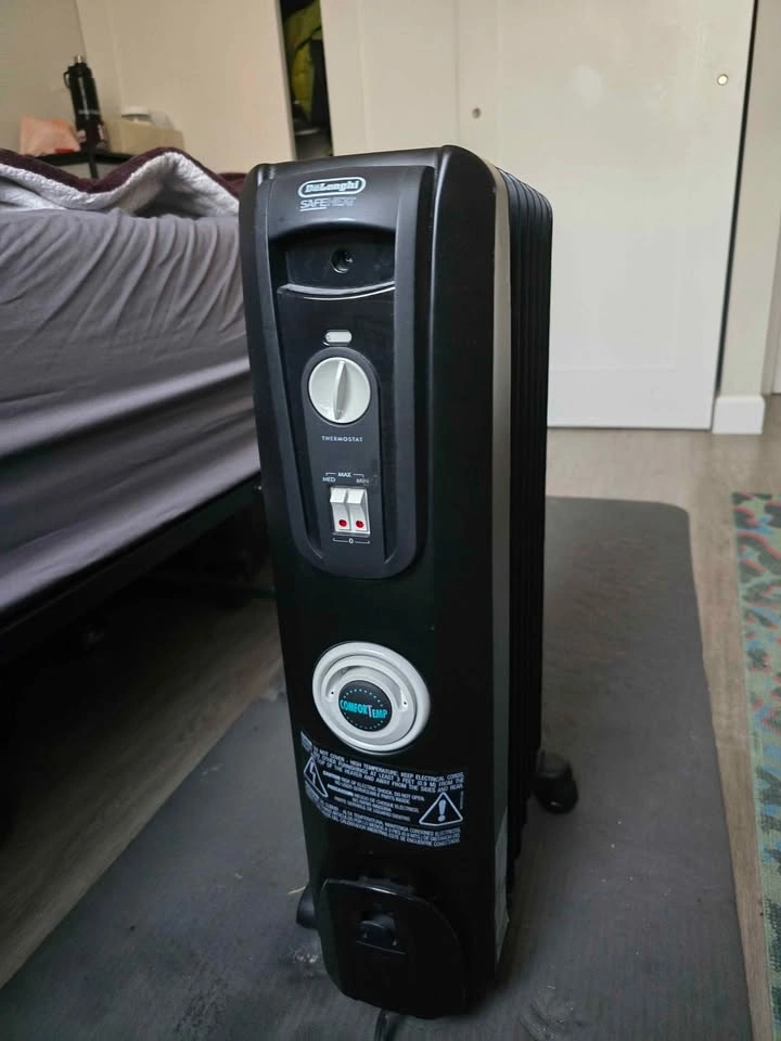 DeLonghi Safeheat Oil-Filled Radiator Heater - photo 3