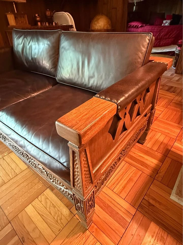 2 Romweber Viking Oak Leather Loveseats - photo 5