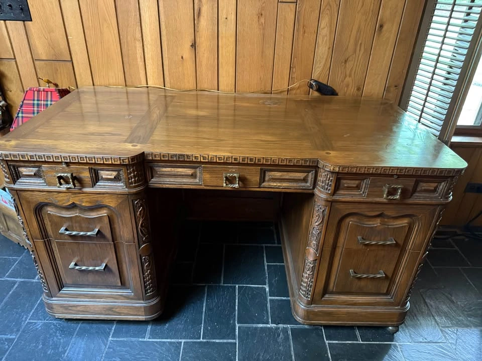 Romweber Large Office Desk & Matching Chair