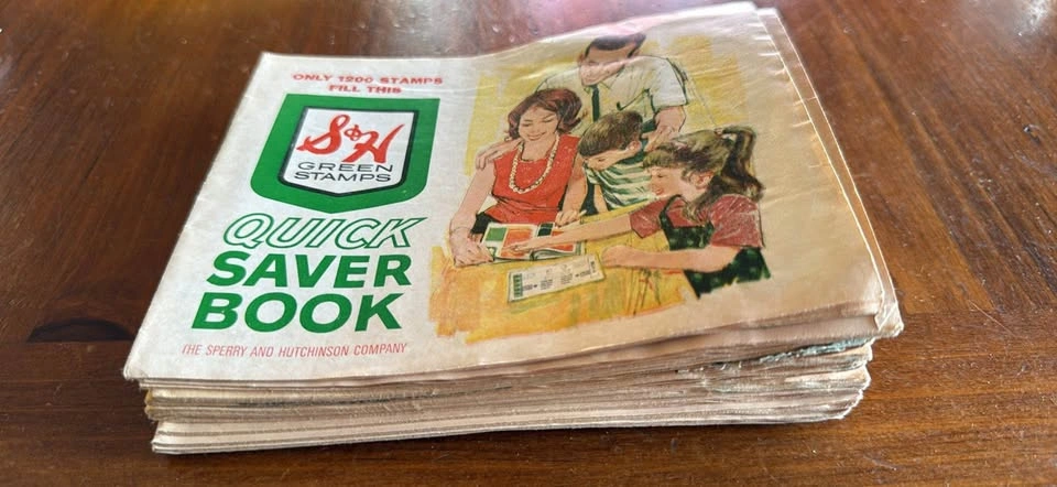 S&H Green Stamp Quick Saver Book with Stamps 1950s MCM Vintage - photo 2