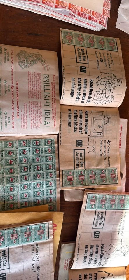 S&H Green Stamp Quick Saver Book with Stamps 1950s MCM Vintage - photo 3