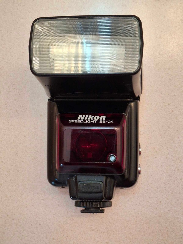 Nikon SB24 Speedlight Flash