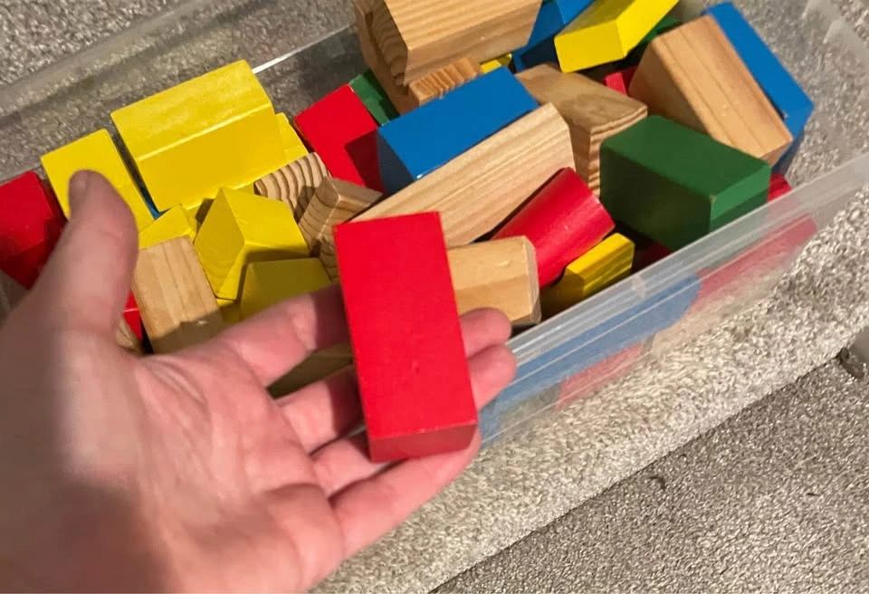Shoe box size clear bin with wooden blocks - photo 2