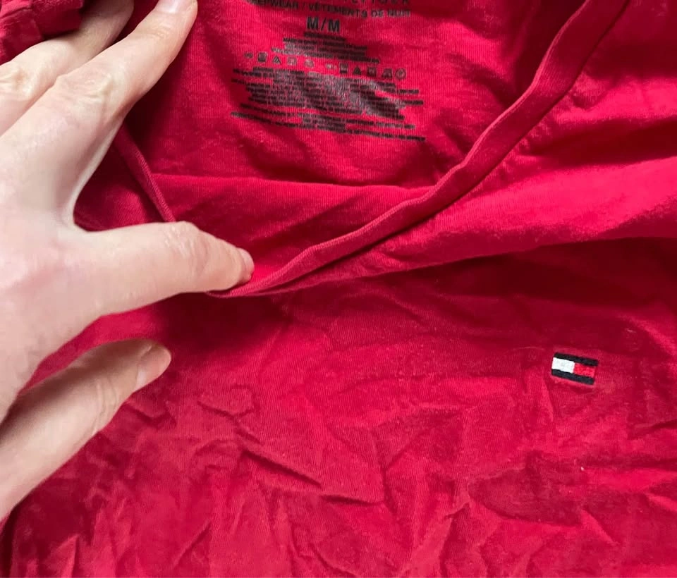 $8 Both: Nike & TH T-shirts, Men's Medium - photo 2
