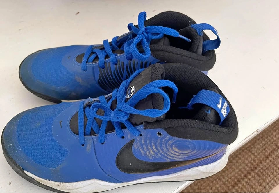 Nike basketball shoes, youth size 4