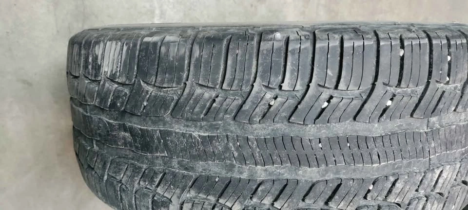 265/50R20 BFGoodrich Allseasons Tire - photo 2