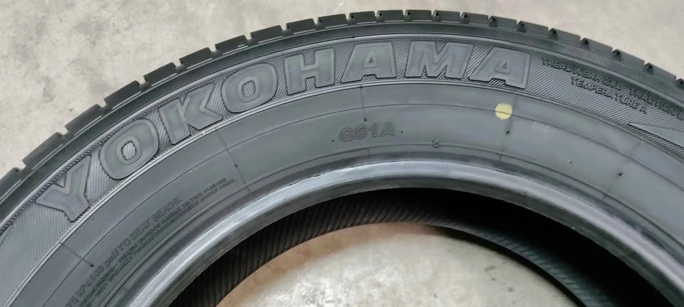 2x P225/65R17 Yokohama Geolandar Allseason Tires - photo 3