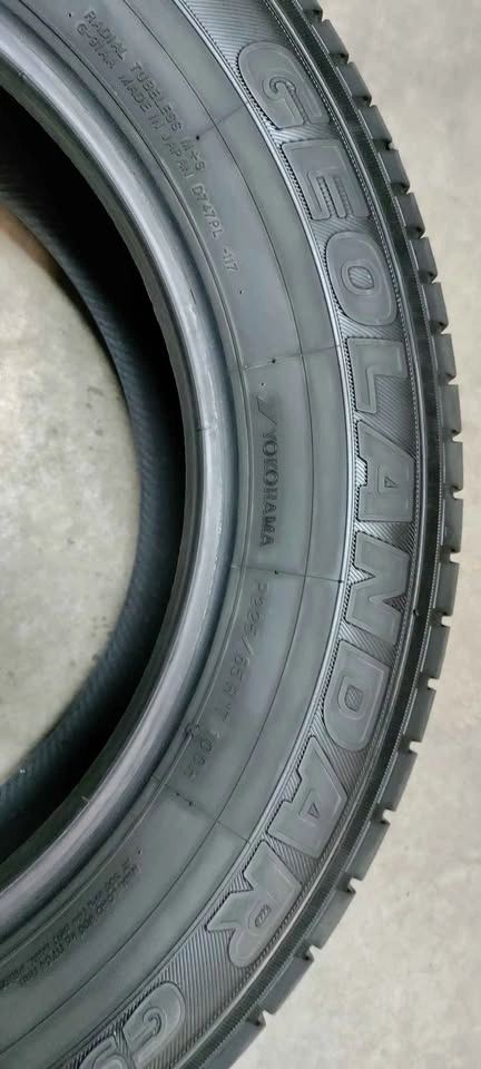 2x P225/65R17 Yokohama Geolandar Allseason Tires - photo 4