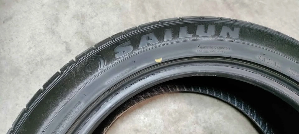 225/65R17 Allseasons Tire - photo 5
