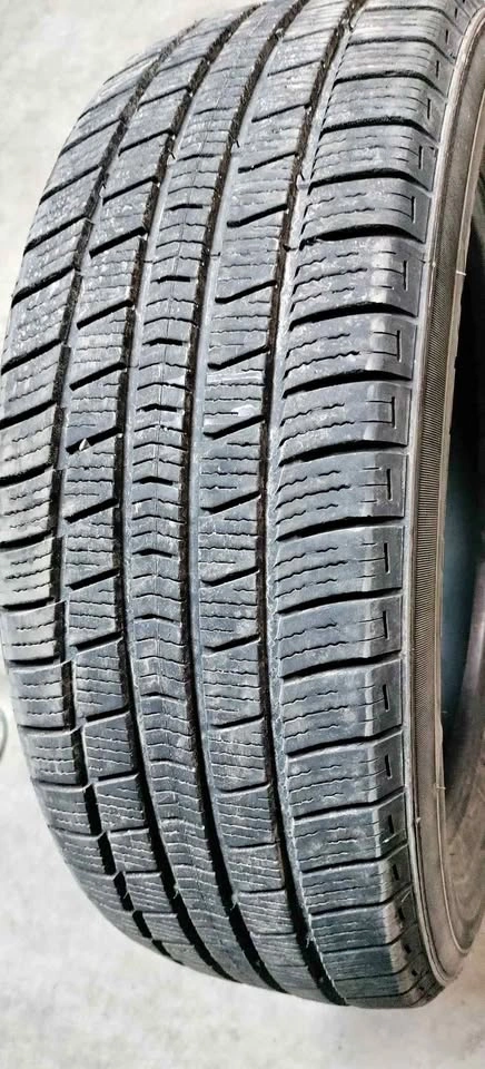 205/60R16 Radar Allseasons Tire