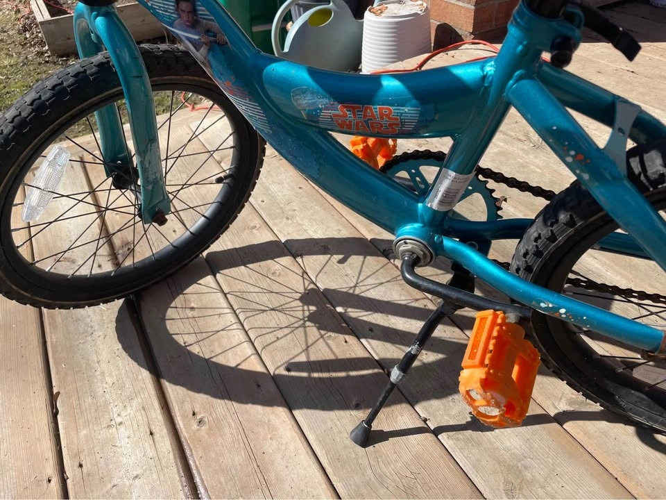 18" Kids Bike - Good Condition - photo 3