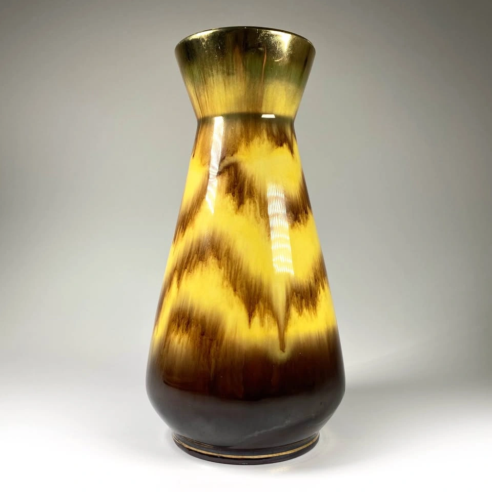 Vintage Bay West German Pottery Vase - photo 2