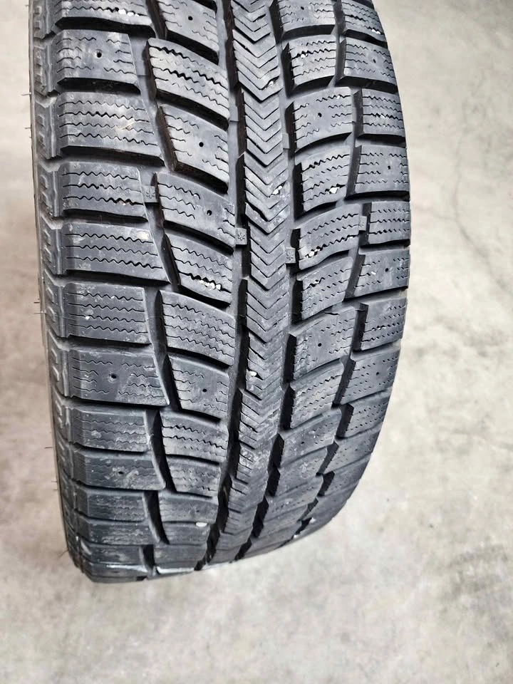 1No. 225/45R17 94H XL Blacklion Winter Tire