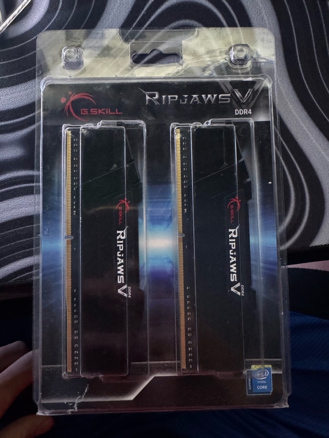 G-Skill Ripjaws V 16GB DDR4 3600MHz CL16 RAM Kit - photo 2