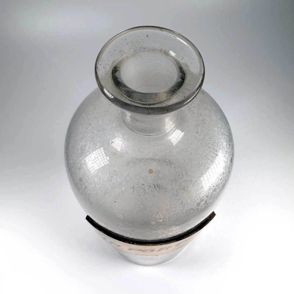 Antique Apothecary Bottle - photo 3