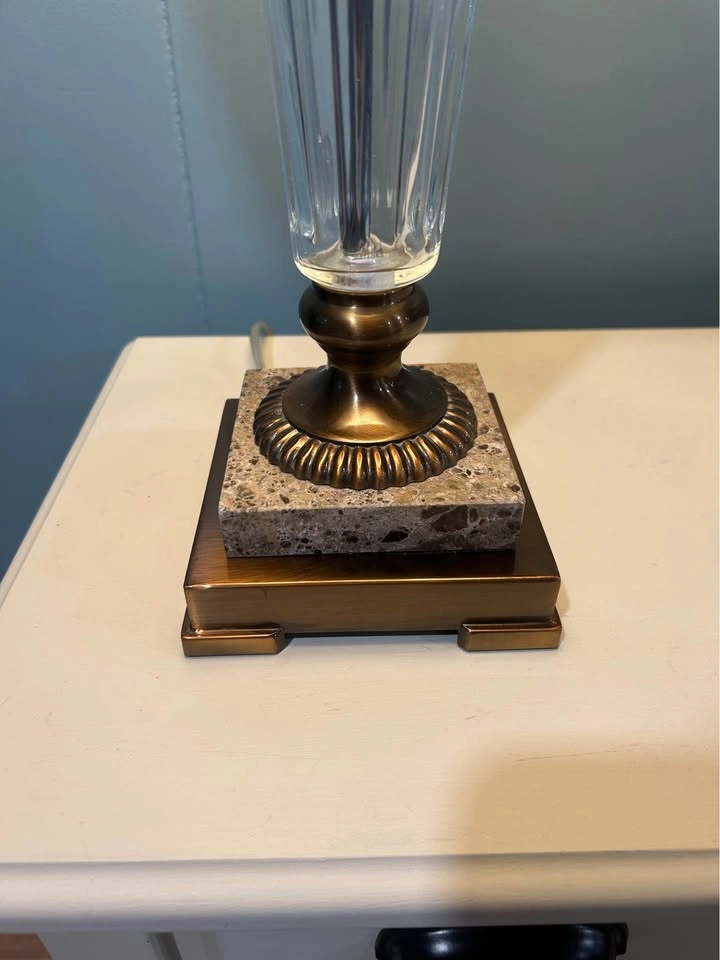Elegant Table Lamp - Need Gone! - photo 3
