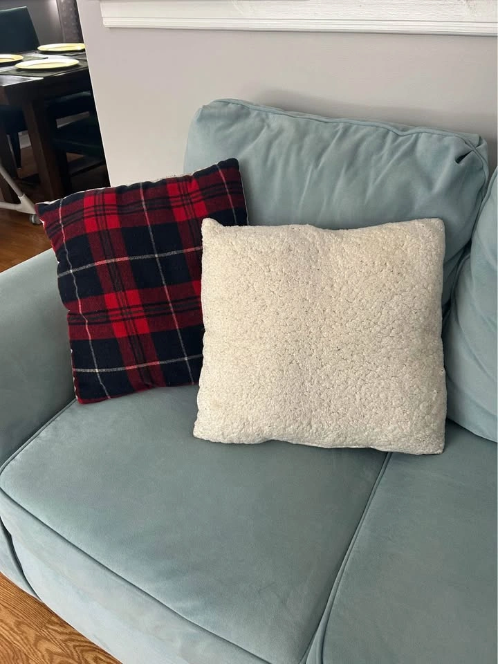 Plaid Christmas Pillows - photo 3