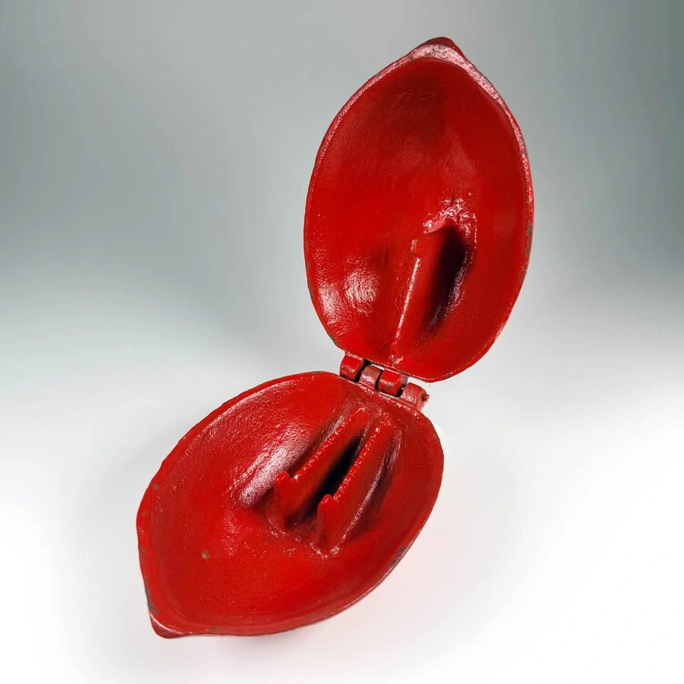 Red Cast Iron Walnut Nut Cracker - photo 3