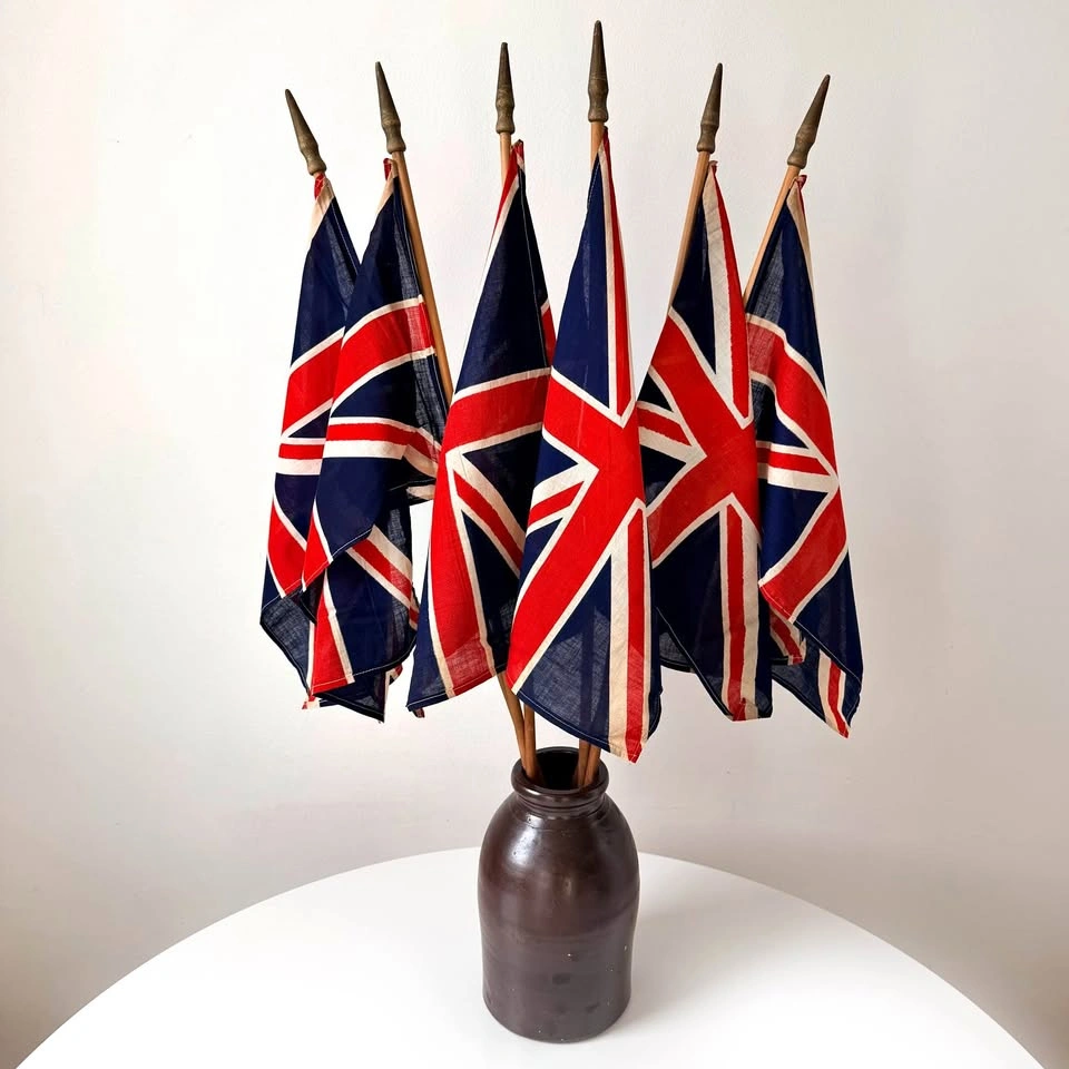 6x Vintage Union Jack Parade Flags