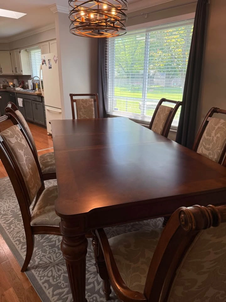 Solid Oak Dining Set with Custom Cover - photo 2