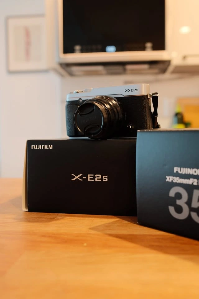 Fujifilm X-E2S + 35mm F/2 R WR lens - photo 3