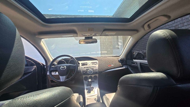 2011 Mazda3 Sport GS Sedan - photo 3