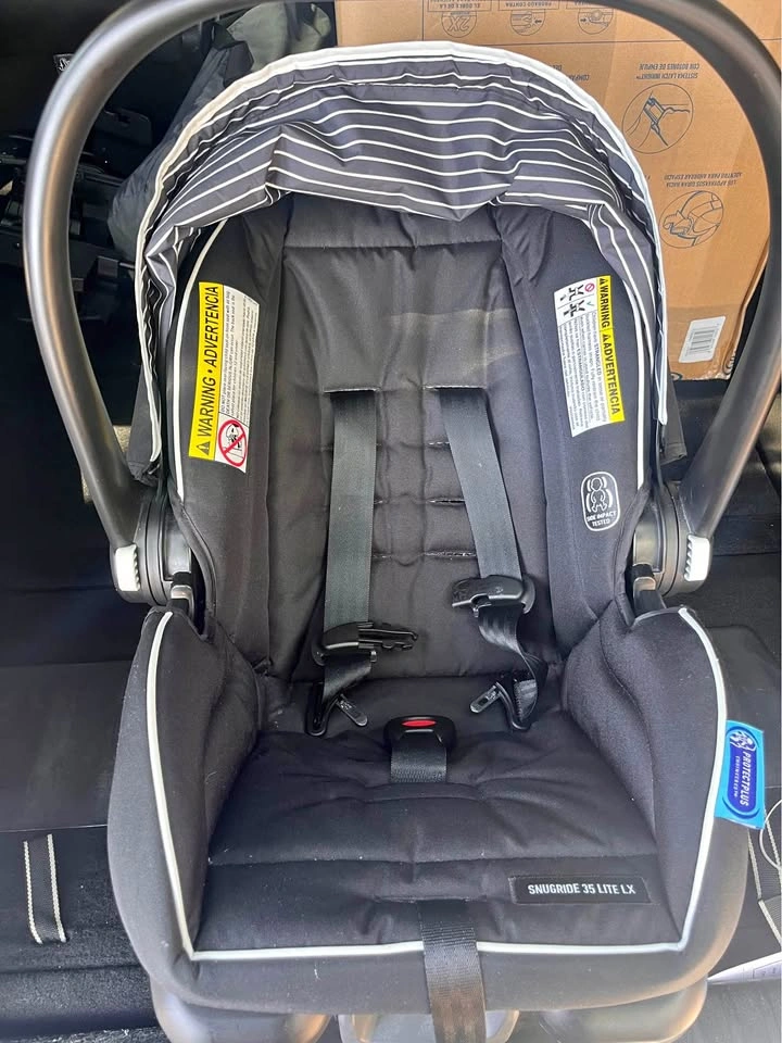 Graco SnugRide 35 Lite LX Infant Car Seat