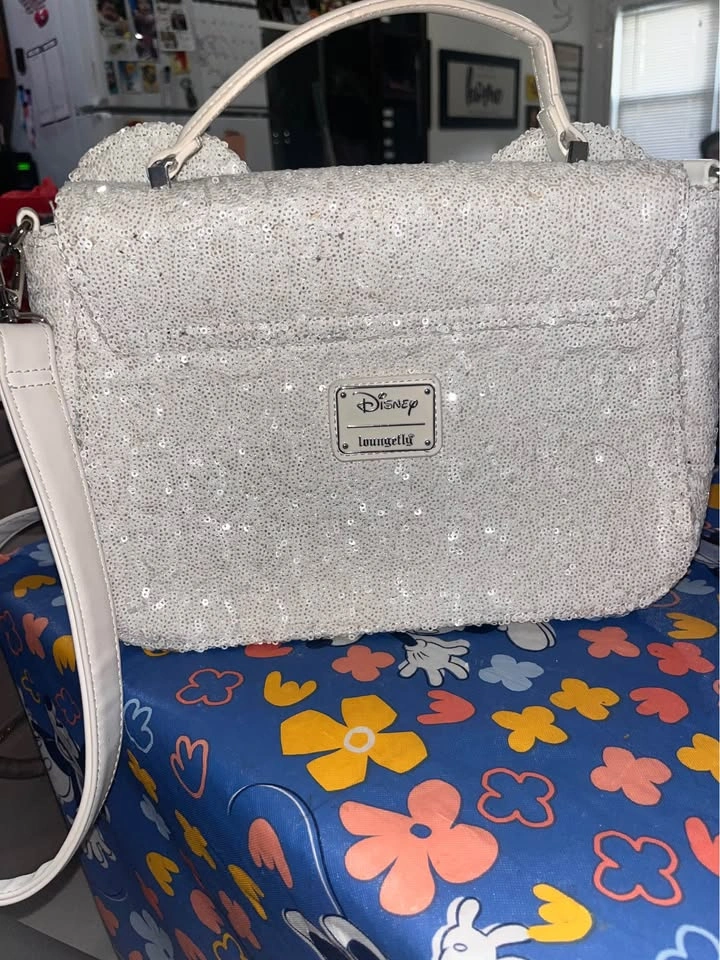Disney Loungefly White Sequin Mickey Mouse Ears Handbag - photo 2