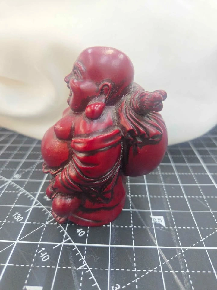 Vintage Red Resin Laughing Buddha Figurine 4" Tall - photo 4