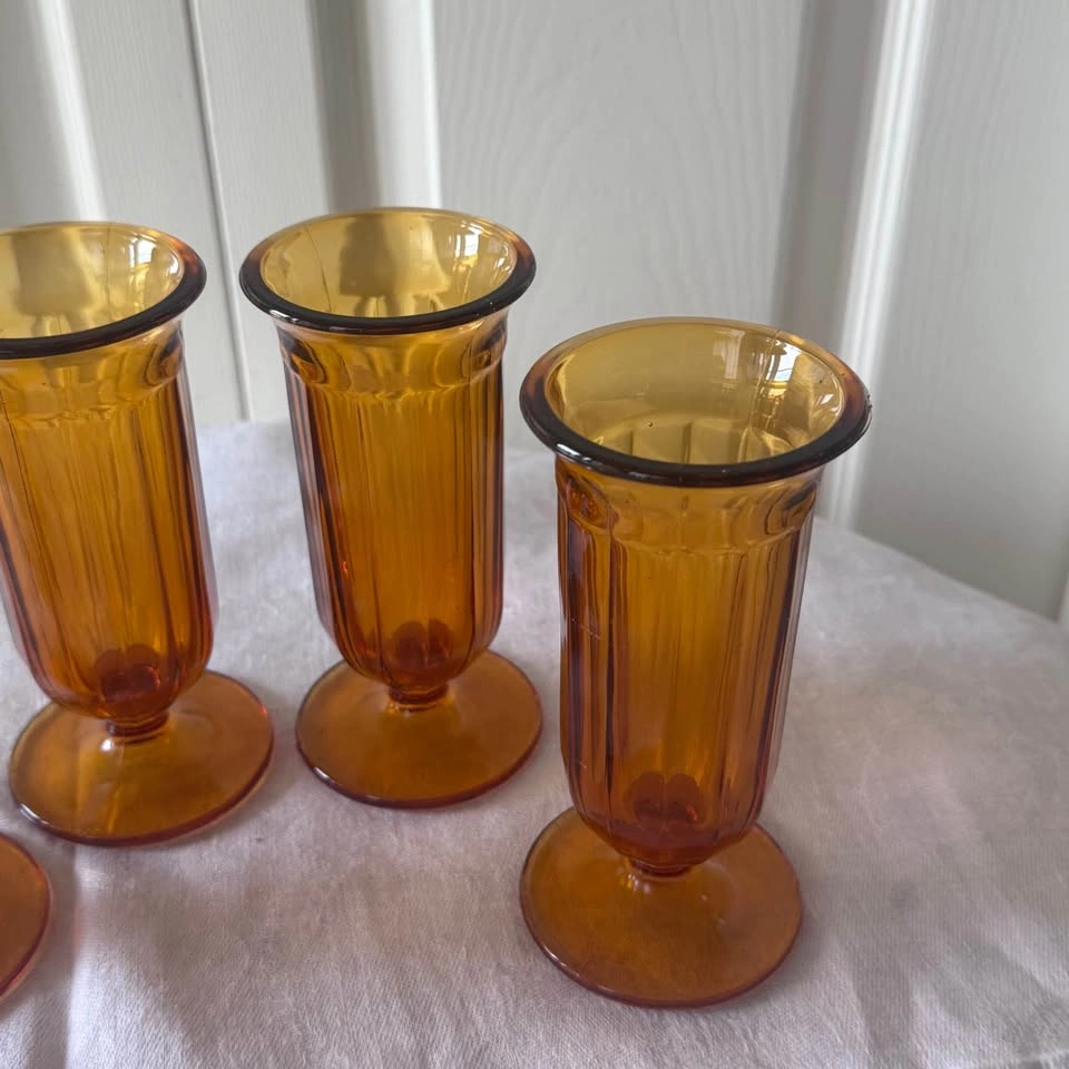 Set of 4 Art Deco Pressed Amber Glass Water Glasses - photo 4