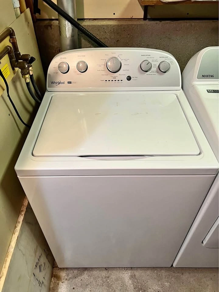 Whirlpool Washer 3.9 cu/ft