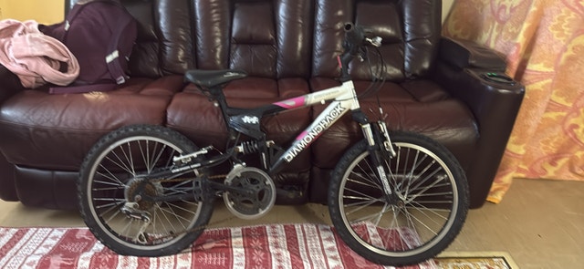 Diamondback 520 Sensor Mountain Bike – Kids Ages 6-12