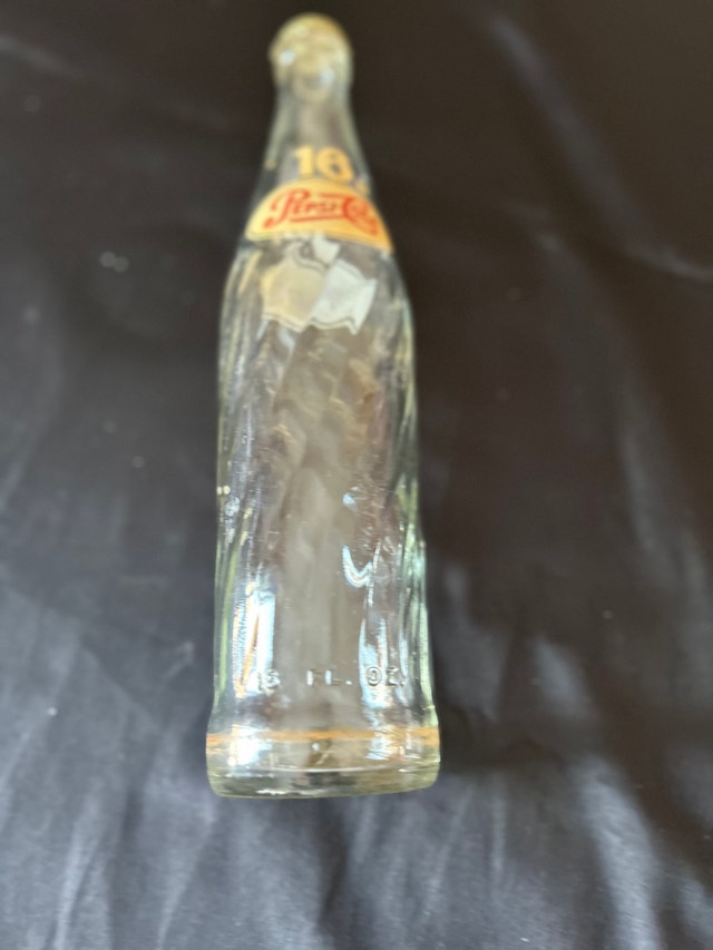 Vintage Pepsi Bottle 16oz Swirl Design - photo 3
