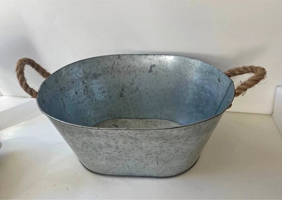 Aluminum 14" Oval Bucket with Rope Handles