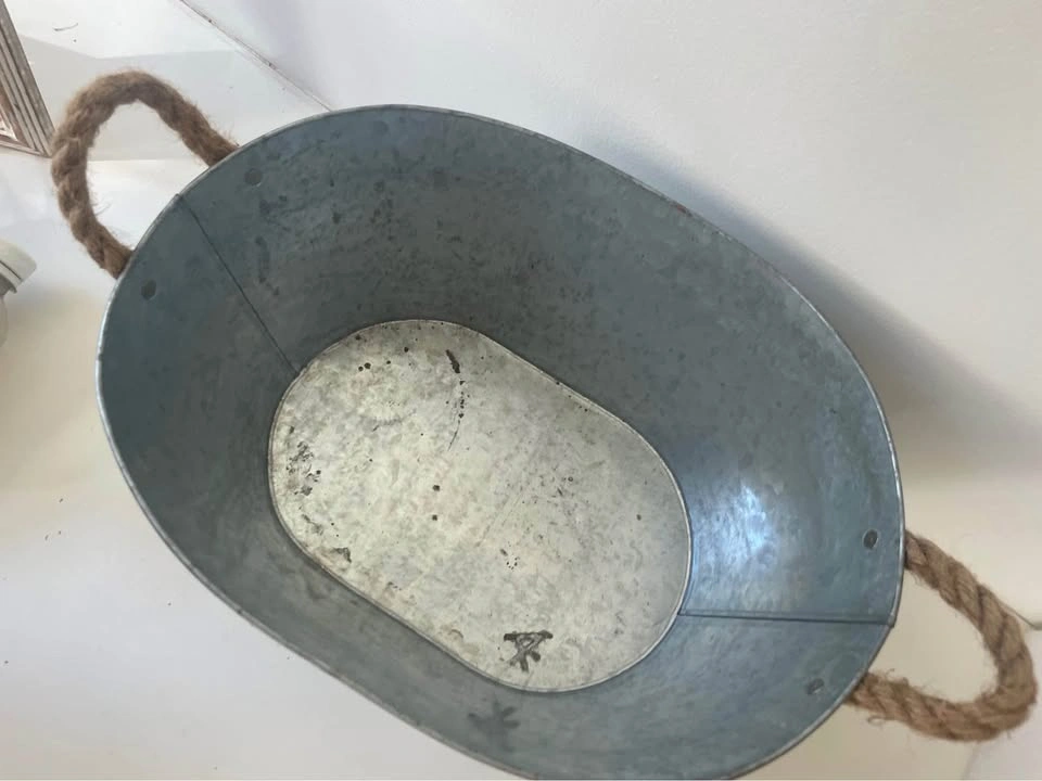 Aluminum 14" Oval Bucket with Rope Handles - photo 2