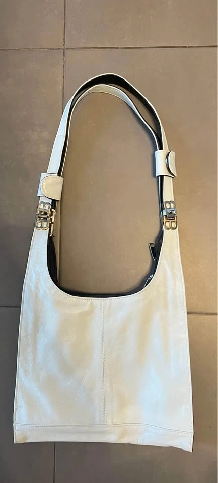 Beautiful reversible black and white vintage leather handbag, ex - photo 2
