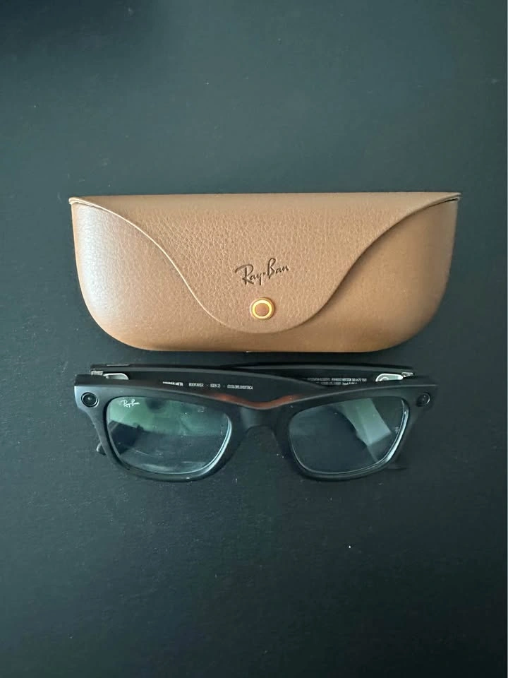 Ray-Ban Meta Wayfarer Gen 2 Matte Black Smart Glasses - photo 2