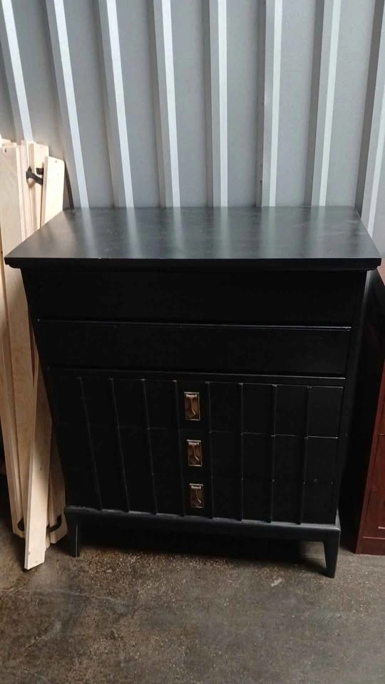 Black antique dresser - photo 2