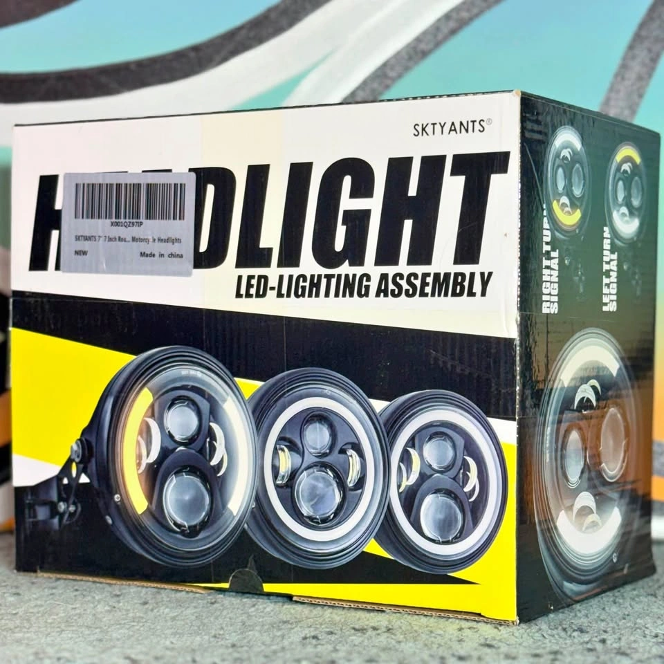 SKTYANTS 7” LED Motorcycle Headlight w/ Turn Signals - Brand New