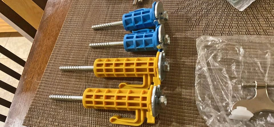 4 Toggle Bolts Drywall Anchors