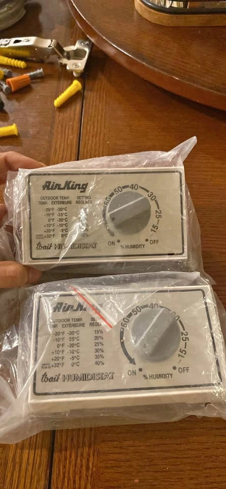 Air King Humidistat New in Package (2)