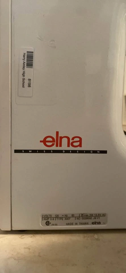 Sewing machine ELNA 3007 - pre owned - photo 4