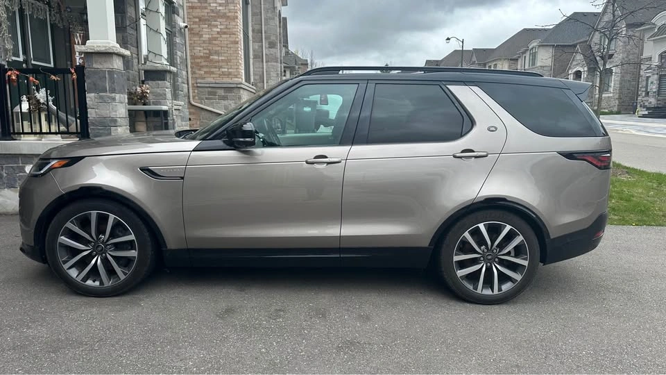 2023 Land Rover Discovery P360 R-Dynamic S - photo 2