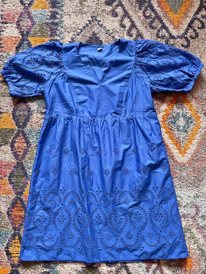 Old Navy blue eyelet puff sleeve dress S