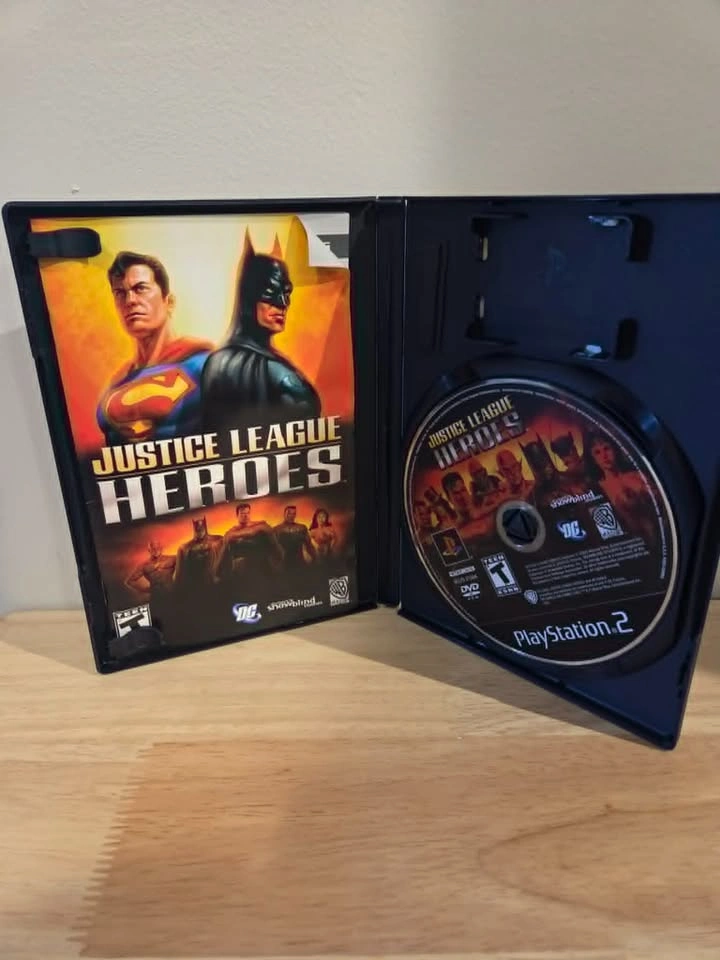 Justice League Heroes (PS2) - photo 2