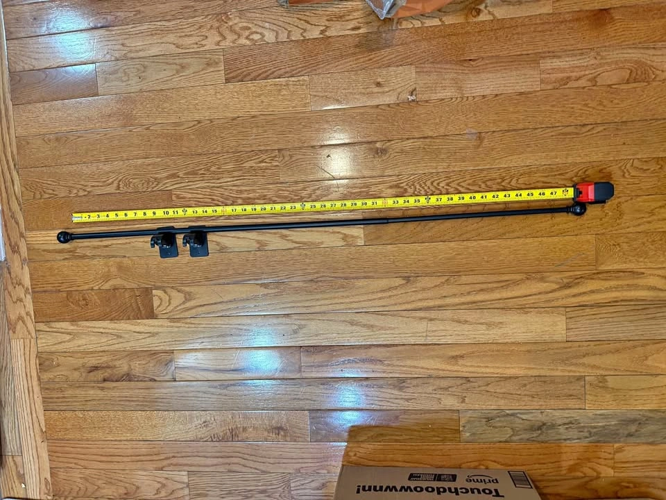 Curtain Rod Brackets and Bar