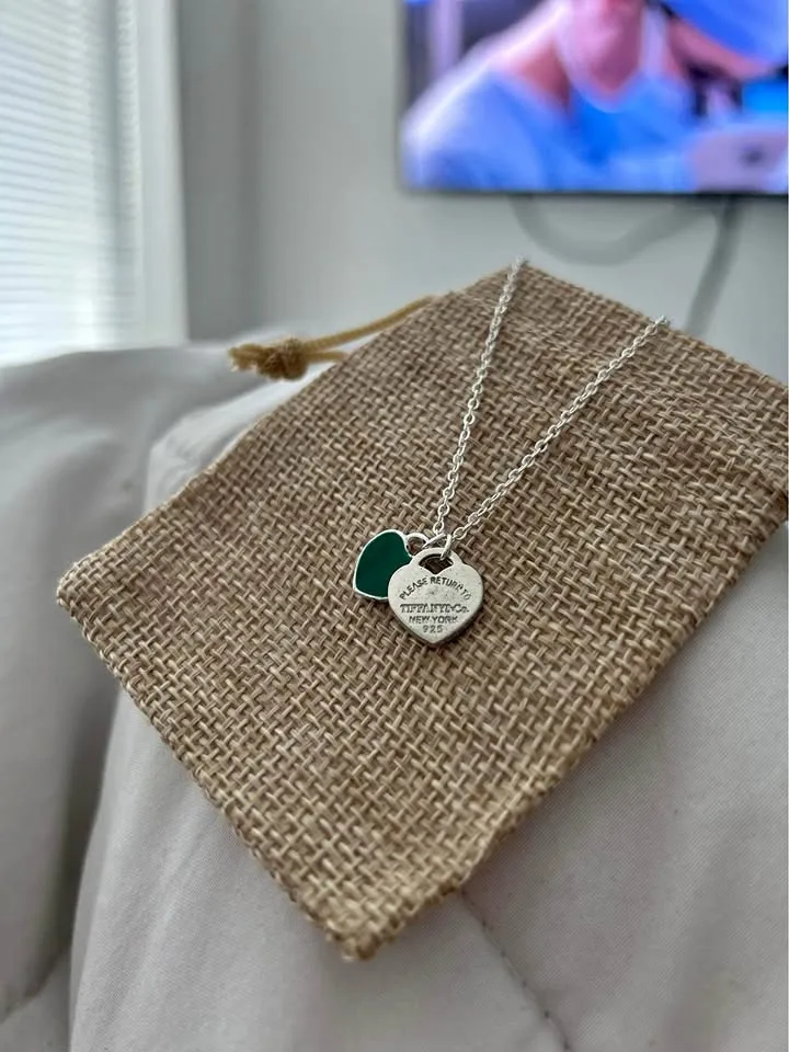 Heart Necklace Rplca thumbnail