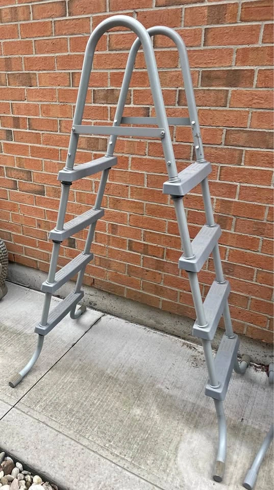 Above Ground Pool Ladder